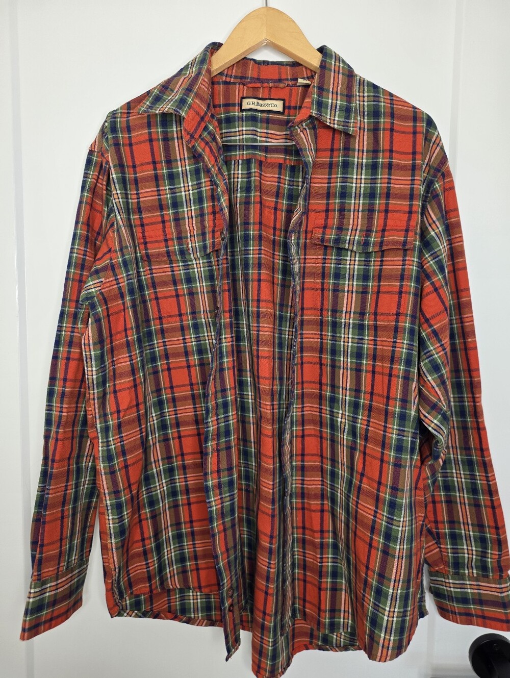 G..H. Bass & Co. 100% Cotton Plaid Button-Up Shirt SZ L